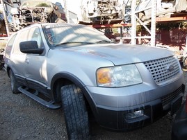 2205 Ford Expedition XLT Silver 5.4L AT 2WD #F22061